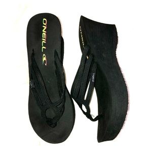O’Neill platform sandals in black.
